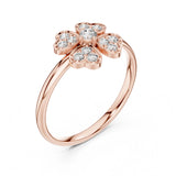 0.15 טבעת בצורת עלי תלתן ולב במרכז עם יהלומים עגולים טבעי סה״כ קראט