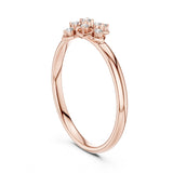 0.05 טבעת ייחודית בעיצוב אמנותי עם יהלומים עגולים טבעי סה״כ קראט