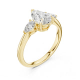 (1.50ct) טבעת משולשת עם יהלום מרכזי בצורת טיפה ושני יהלומים