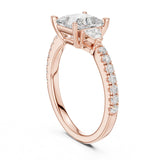 2.0 טבעת עם יהלום מרכזי בליטוש פרינסס במשקל סה״כ קראט יהלומים