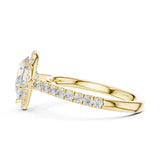 טבעת עם יהלום מרכזי בליטוש טיפה במשקל יהלומים 2.00 קראט