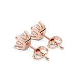 עגילי סטאד אלגנטיים עם יהלומים טבעיים בעיצוב פרינסס במשקל כולל מ- 1.00-0.50 קראט