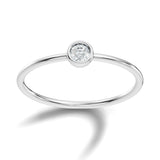 טבעת קלאסית ועדינה עם יהלום טבעי עגול משובץ בשיבוץ בזל 0.10 קראט